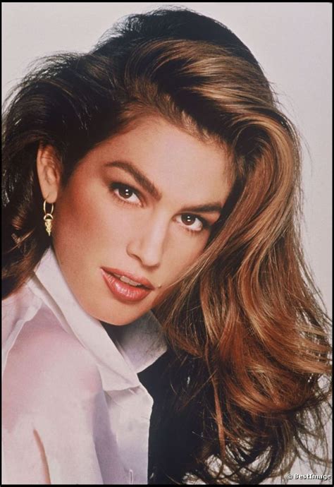 Cindy Crawford: the bombshell of the ’80s. 